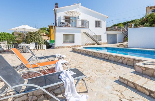 Vidreres Villa | 2MARI01 - 6 bedroom house with private swimming pool in a quiet location