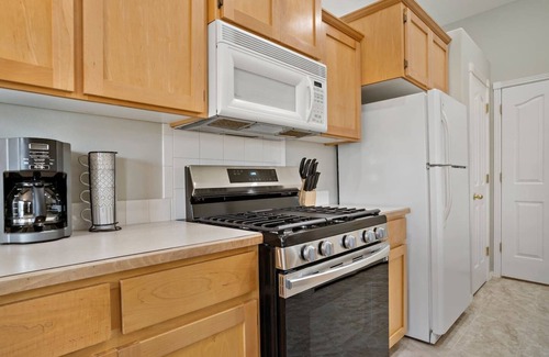Nampa House | 2Min>NNU/NampaHS★LongStays★300mbps★1600ft²★