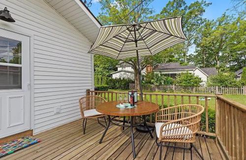 Saugatuck House | 2min walk downtown-Pet Friendly-Offstreet Parking