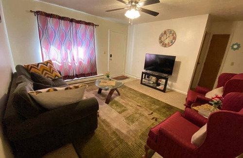 Oxford House | 2mins from Miami U, Cozy duplex home