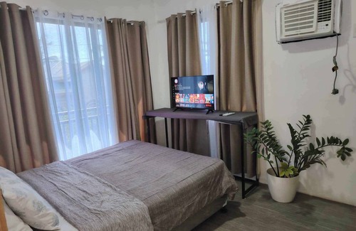 Roxas City House | 2mins from Roxas Airport,2mins ride to beach, 3mins to SM,10mins to Culasi Port