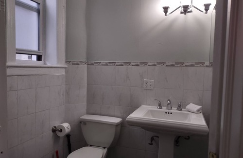 Harlem Hotel | 2N FL RENOVATED LOTS OF LIGHT W/KITCHEN - 3 MINUTES WALK TO SUBWAY