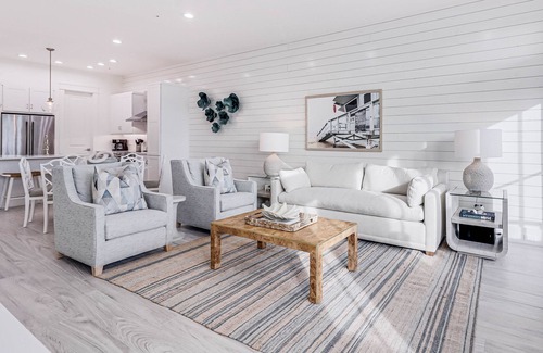 Cinnamon Shore Condo | 2nd-Fl, Pet-Friendly Condo@Cinnamon Shore w/Resort-Like Pools & Amenities!