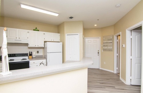 Tampa Condo | 2nd Floor - 2 bedroom 2 bath Condo - Close Downtown Tampa