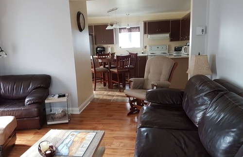 Kamouraska Apartment | 2nd-floor apartment in a private home in the village of Kamouraska