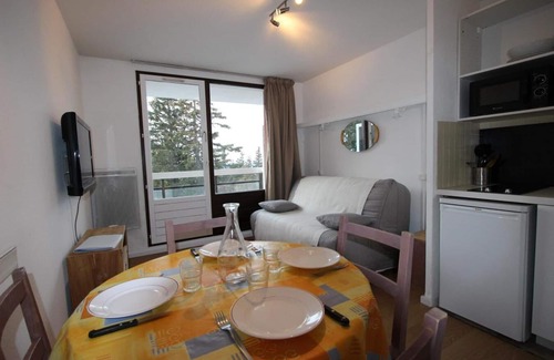 Chamrousse Apartment | 2nd floor, balcony, tv, ski locker, 24m², Chamrousse
