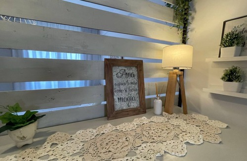 Lomas de Zamora Apartment | 2nd floor in Lomas divine warm with balcony!
