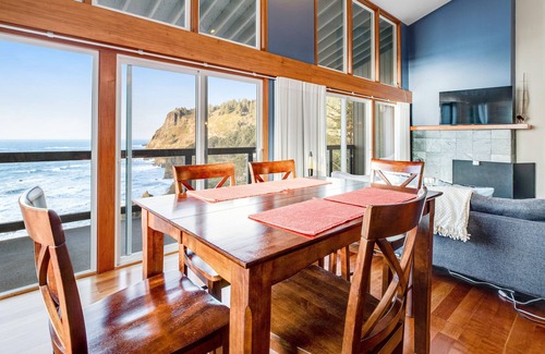 Otter Rock Condo | 2nd-floor oceanfront condo w/hot tub, pool, ocean view, wood-burning fireplace