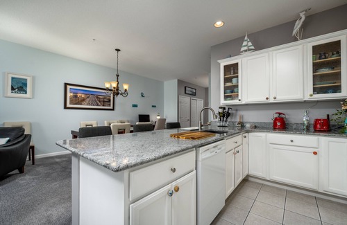 Villages of Five Points Condo | 2nd floor unit Villages of 5 Points
