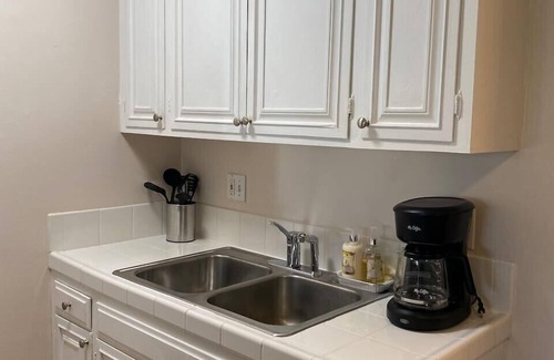Ocean Park House | 2nd st. Beach Apartment.