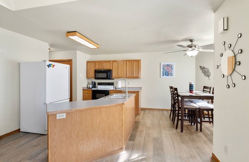 Loveland House | 2nd St Downtown