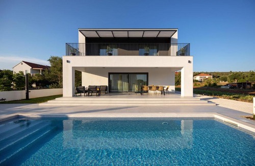 Municipality of Sukosan Villa | 2Olives house