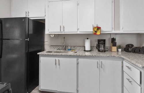 Greensboro House | 2QN Beds Near Hwy 29 Fast WiFi