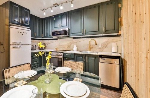 Hunter Cabin | 2x1BR Units Ski In/Out. Fits 8!