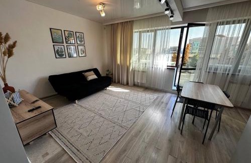 Almaty Apartment | 3-комнатная квартира с летней террасой в ЖК Арай