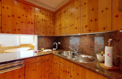 Pontresina Apartment | 3 ½ Room flat for 4 persons (children 6 years and older welcome), on the ground