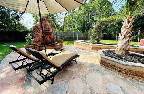 Somerville Villa | 3,100sqft Spanish-Style Villa near Aggieland, Somerville, Blue Bell and Houston!