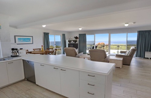 Tura Beach Apartment | 3/18 Surf Circle, Tura Beach