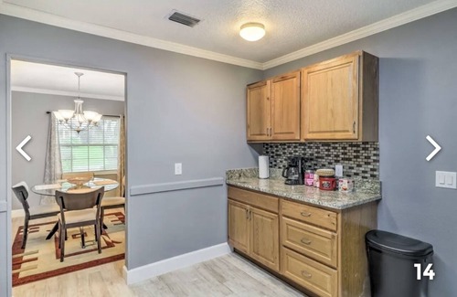 Arlington House | 3/2 Beautiful Single Family"Bright House" II- 4U