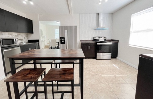 Palma Ceia House | 3/2 Centrally Located in Tampa!