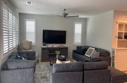 Lincoln House | 3/2 - Family Friendly, Fully Furnished w/Jacuzzi