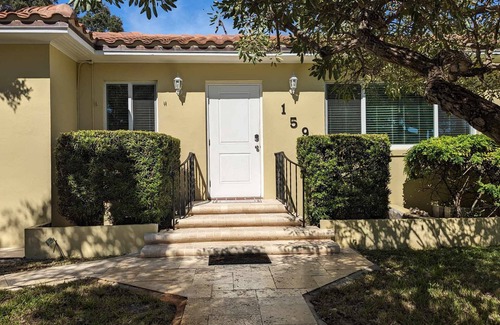Lakeside Point House | 3/2 Heated Private Pool, 5 Min to Beach