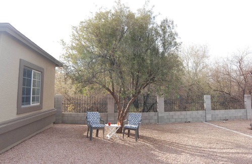 Eleven Mile Corner House | 3/2 Home in Peaceful Neighborhood close to Golf, Nature, Skydiving Pet-Friendly