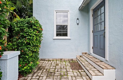 Palm Beach House | 3/2 Ocean Breeze Escape Located on Palm Beach Island