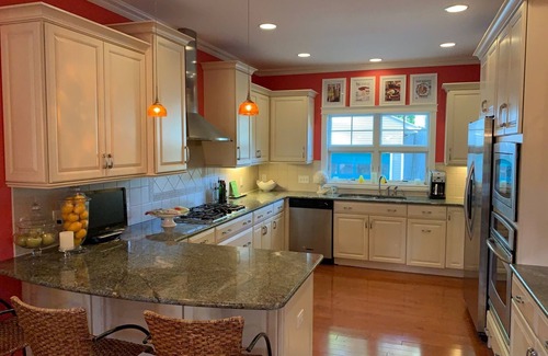 Harbor Springs House | 3,200SF Home/3.5 Bathrooms-3 Showers/Wrap Around Porch/Walk to Town/Beach