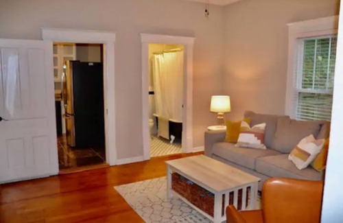 North Chattanooga House | 3/2Ba "Treehouse" North Chatt .5m downtown/frazier