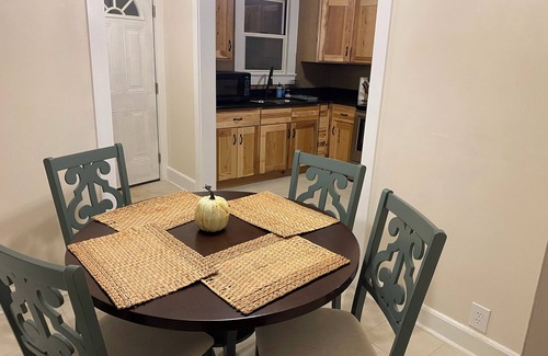 Knoxville Cottage | 3.3 Miles from Neyland Stadium, 2.8 miles from UT Medical Center