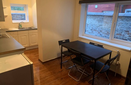 Failsworth House | 3/4 bed house in Manchester