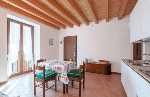 Pralboino Other | 3) 4) Cozy One-Bedroom Apartment in Agriturismo with Queen Bed and Sofa Bed