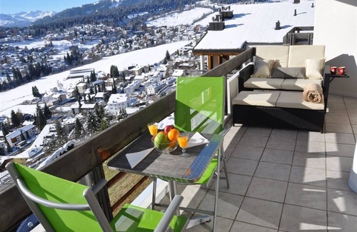 Flims Apartment | 3. 5 room apartment on the sunny slope of Flims