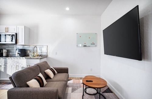 Estrella Apartment | 3.8 Miles From Downtown Phoenix #C