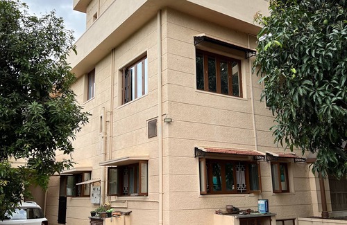 Bengaluru House | 3 AC -bedroom luxurious bungalow in Byrathi with fitness equipments &WiFi