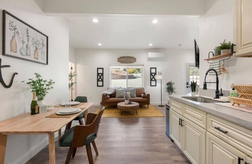 Green Valley House | 3 ACRE Napa valley 2 story with 2 separate 1 bedroom units with their own bathroom and kitchen