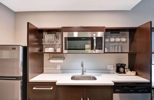 Ferry Pass Hotel | 3 Affordable Units! Onsite Pool, Breakfast, Minutes to Five Flags Speedway