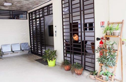 Bingerville Apartment | 3 Appartements Indépendants - 1 ou 2 Chambres - Du Voyageur Solo au Groupe de 10 personnes - Résidence Calme, Proche Abidjan