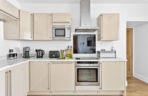 Torcross Apartment | 3 At The Beach, Torcross - an apartment that sleeps 4 guests in 2 bedrooms
