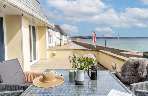Torcross Apartment | 3 At The Beach, Torcross - an apartment that sleeps 4 guests in 2 bedrooms