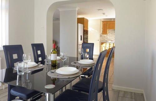 Mudeford Cottage | 3 bedroom accommodation in Mudeford near Christchurch