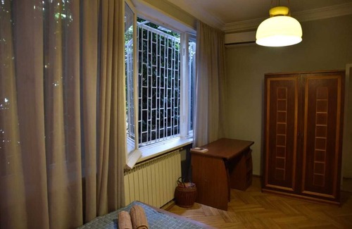 Vera Apartment | 3 BD App with cozy garden