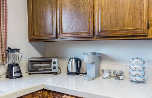 Torrance House | 3 BD/Family Friendly/Great Location