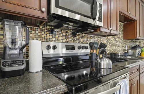 Parker Ridge House | 3 BD House in-law Apt - Palm Wave Stays