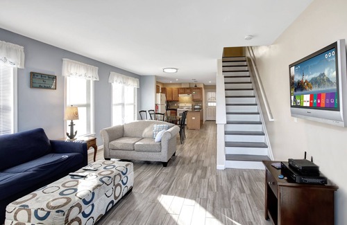 Seaside Heights House | 3 Bdr 2Bath 2 minutes walk to the boardwalk and beach NO PROMS or GRAD PARTIES