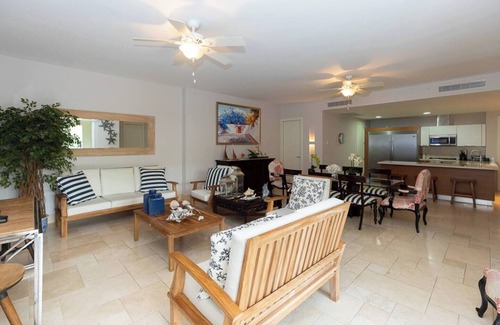 Playa Blanca Condo | 3 Bdr + 3.5 bthr Apt Green view ⛳ & Beach Club Access 🏖️🩴