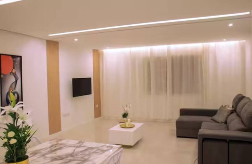 Mindelo Apartment | 3-bdr apt 10-min walk laginha beach - LCGR