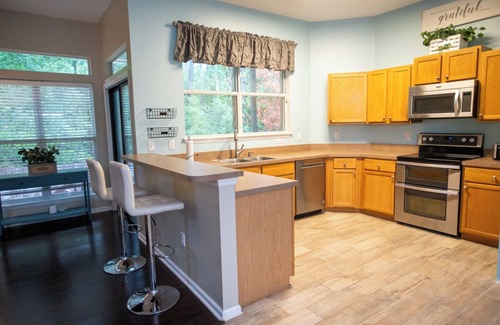 Doctors Inlet House | 3 BDR Clubhouse near 295/17/Blanding Blvd/Yard/Games: Sleeps 8-10