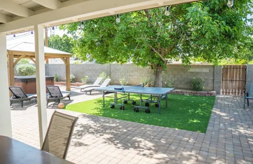 Papago Parkway House | 3 BDR Home Down Town Scottsdale with Hot Tub